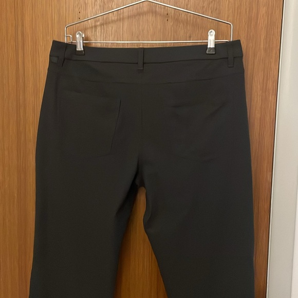 Lululemon ABC classic warpstreme pants, 36x28 - Picture 4 of 4
